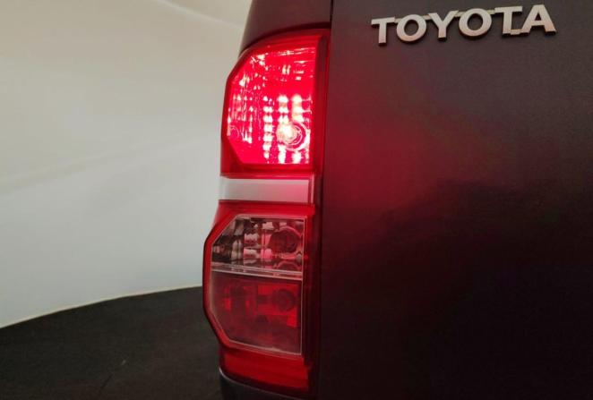 Toyota Hilux VII Рестайлинг с пробегом 2012 года, цена 1 800 000 рублей, 322852 км, offers.body_type.unknown, Автокод Объявления