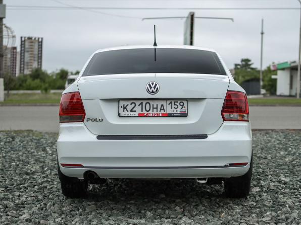 Volkswagen Polo V Рестайлинг с пробегом 2016 года, цена 969 000 рублей, 154600 км, седан, Автокод Объявления