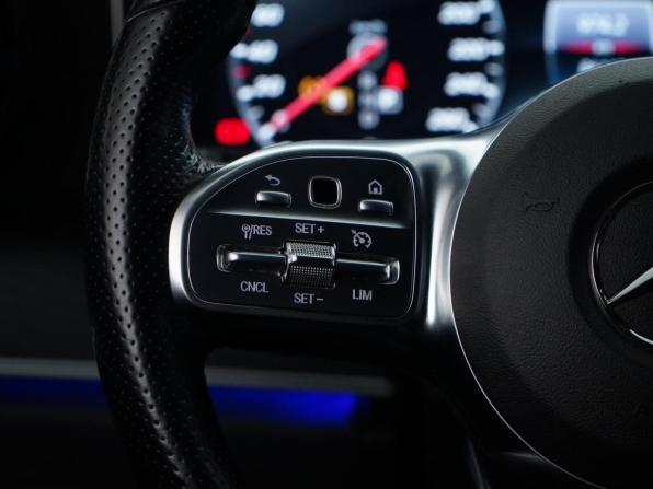 Mercedes-Benz E-Класс V (W213 S213 C238) с пробегом 2018 года, цена 3 190 000 рублей, 86113 км, седан, Автокод Объявления