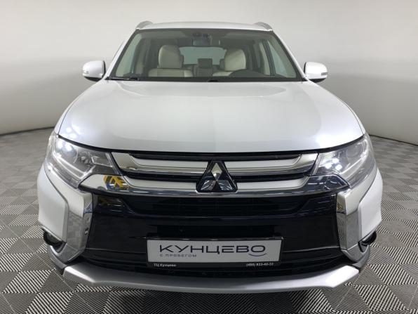 Mitsubishi Outlander III Рестайлинг 2 с пробегом 2018 года, цена 1 624 000 рублей, 155705 км, внедорожник, Автокод Объявления