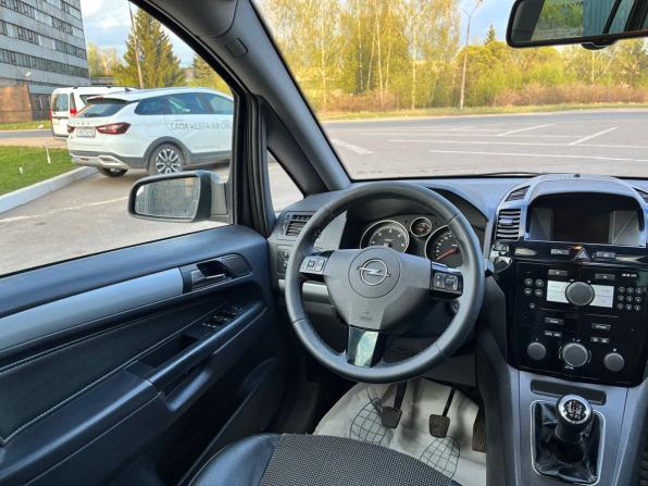 Opel Zafira B Рестайлинг с пробегом 2009 года, цена 400 000 рублей, 446982 км, компактвэн, Автокод Объявления