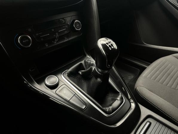 Ford Focus III Рестайлинг с пробегом 2017 года, цена 1 149 000 рублей, 112000 км, хэтчбек, Автокод Объявления
