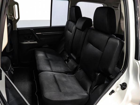 Mitsubishi Pajero IV Рестайлинг 1 с пробегом 2014 года, цена 1 899 000 рублей, 147811 км, внедорожник, Автокод Объявления