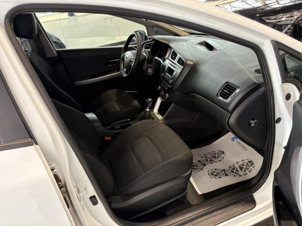 Kia Ceed II с пробегом 2014 года, цена 1 010 000 рублей, 108627 км, хэтчбек, Автокод Объявления