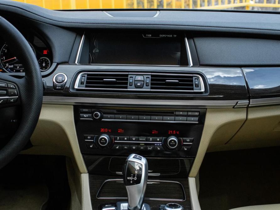 BMW 7 серии V (F01/F02/F04) Рестайлинг Москва  - изображение 13