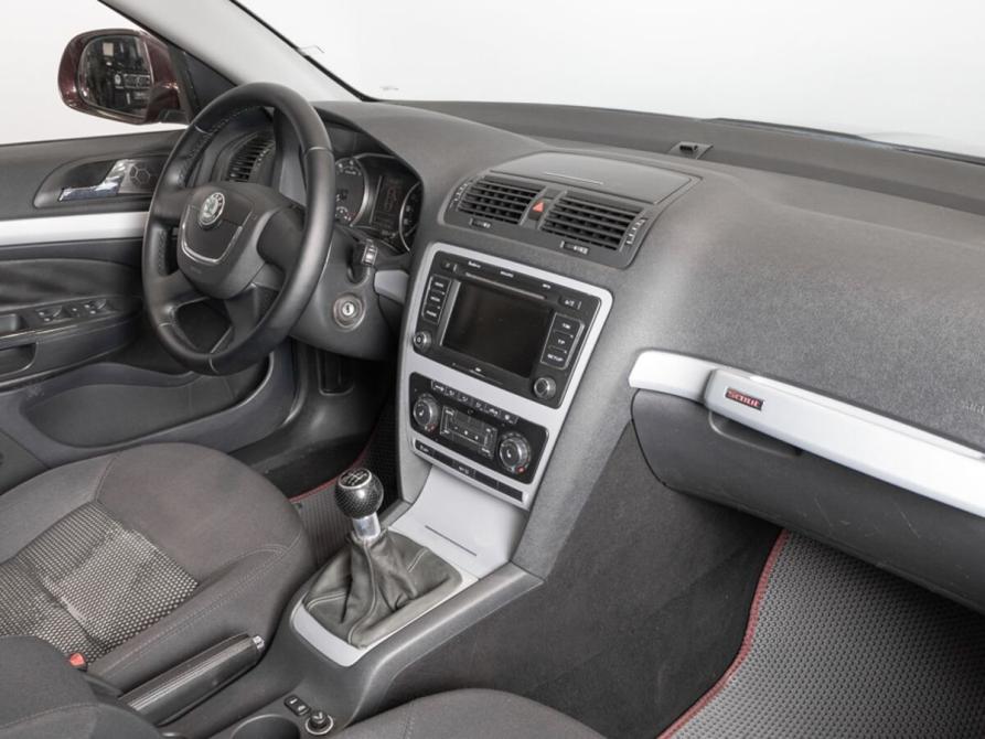 Skoda Octavia II (A5) Рестайлинг Казань  - изображение 7