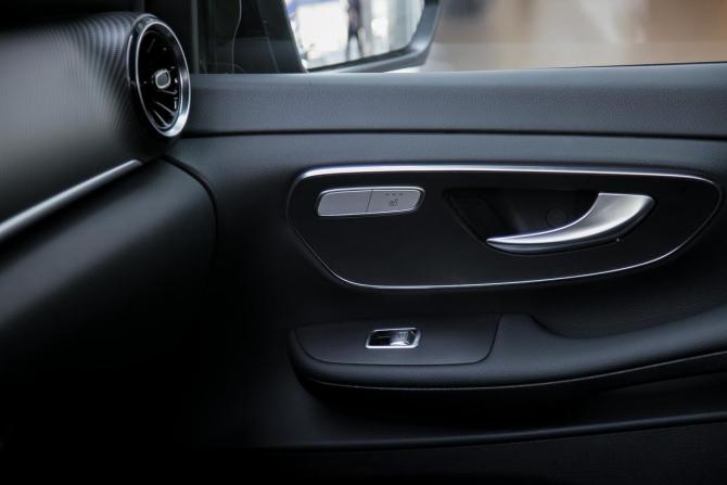 Mercedes-Benz V-Класс III (W447) Рестайлинг с пробегом 2021 года, цена 6 090 000 рублей, 80966 км, минивэн, Автокод Объявления