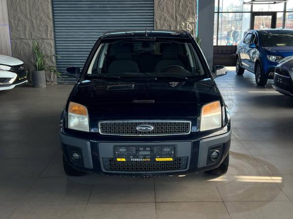 Ford Fusion I Рестайлинг с пробегом 2007 года, цена 415 000 рублей, 330000 км, хэтчбек, Автокод Объявления