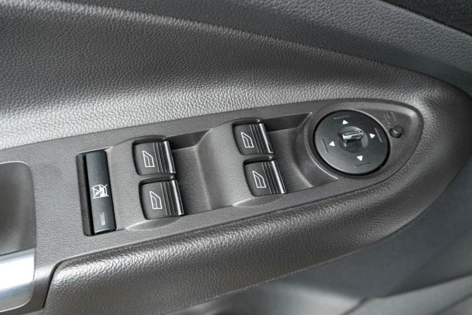 Ford Kuga II с пробегом 2013 года, цена 1 259 000 рублей, 171000 км, внедорожник, Автокод Объявления