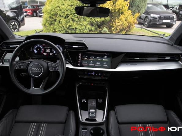 Audi A3 IV (8Y) с пробегом 2021 года, цена 2 928 000 рублей, 29803 км, седан, Автокод Объявления