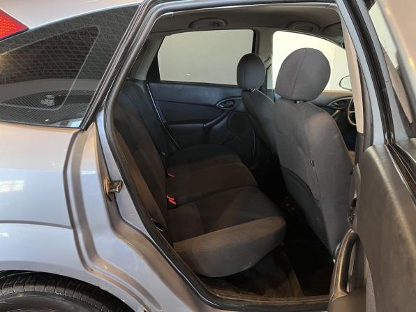 Ford Focus I Рестайлинг с пробегом 2004 года, цена 177 000 рублей, 312063 км, хэтчбек, Автокод Объявления