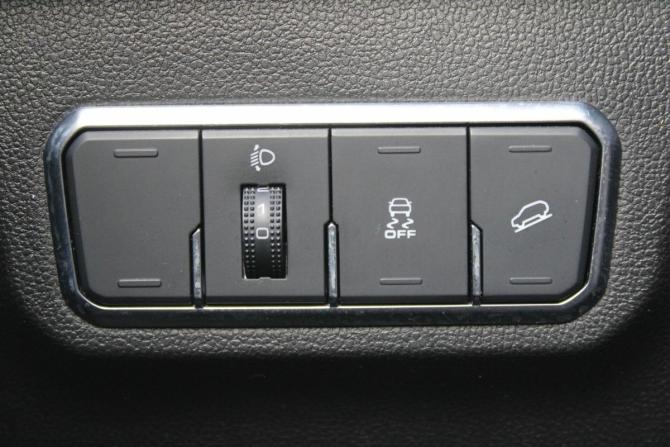 Haval M6 II с пробегом 2024 года, цена 1 650 000 рублей, 57000 км, внедорожник, Автокод Объявления