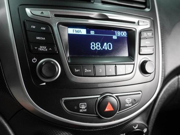 Hyundai Solaris I Рестайлинг с пробегом 2014 года, цена 829 000 рублей, 221041 км, седан, Автокод Объявления
