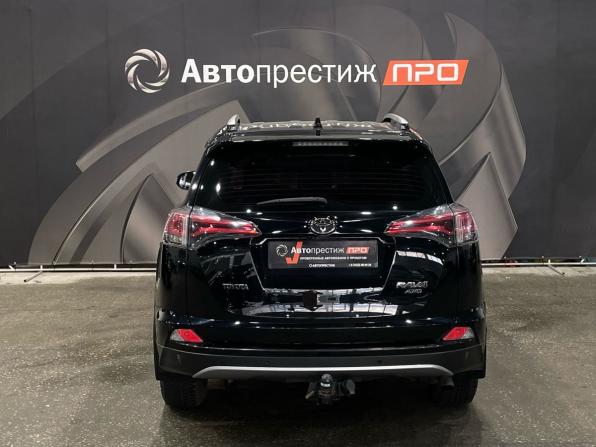 Toyota RAV4 IV (XA40) Рестайлинг с пробегом 2017 года, цена 2 680 000 рублей, 103172 км, внедорожник, Автокод Объявления