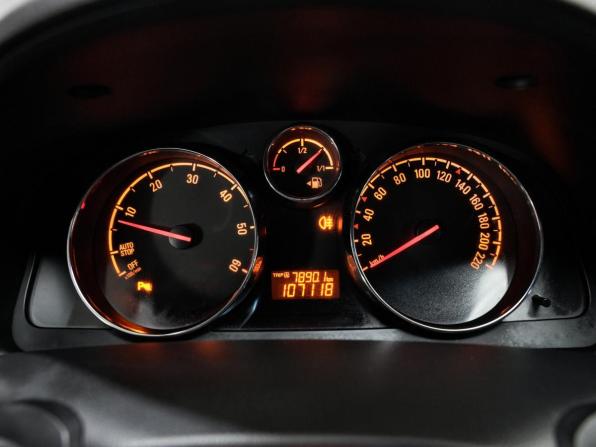Opel Antara I Рестайлинг с пробегом 2013 года, цена 1 249 000 рублей, 107116 км, внедорожник, Автокод Объявления