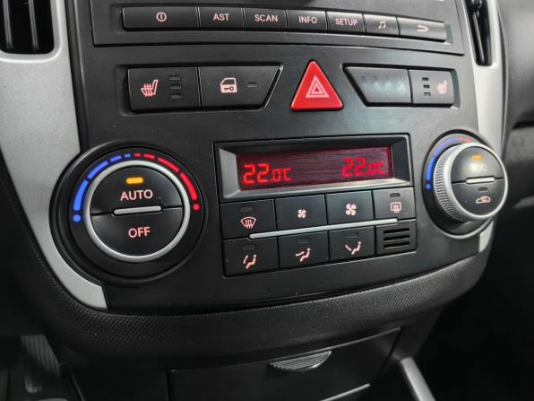Kia Ceed I Рестайлинг с пробегом 2012 года, цена 770 000 рублей, 173000 км, хэтчбек, Автокод Объявления