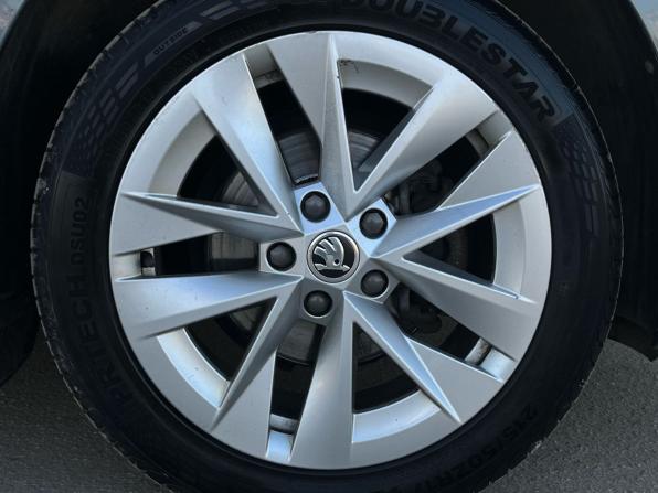 Skoda Octavia IV (A8) с пробегом 2021 года, цена 2 190 000 рублей, 109989 км, лифтбек, Автокод Объявления