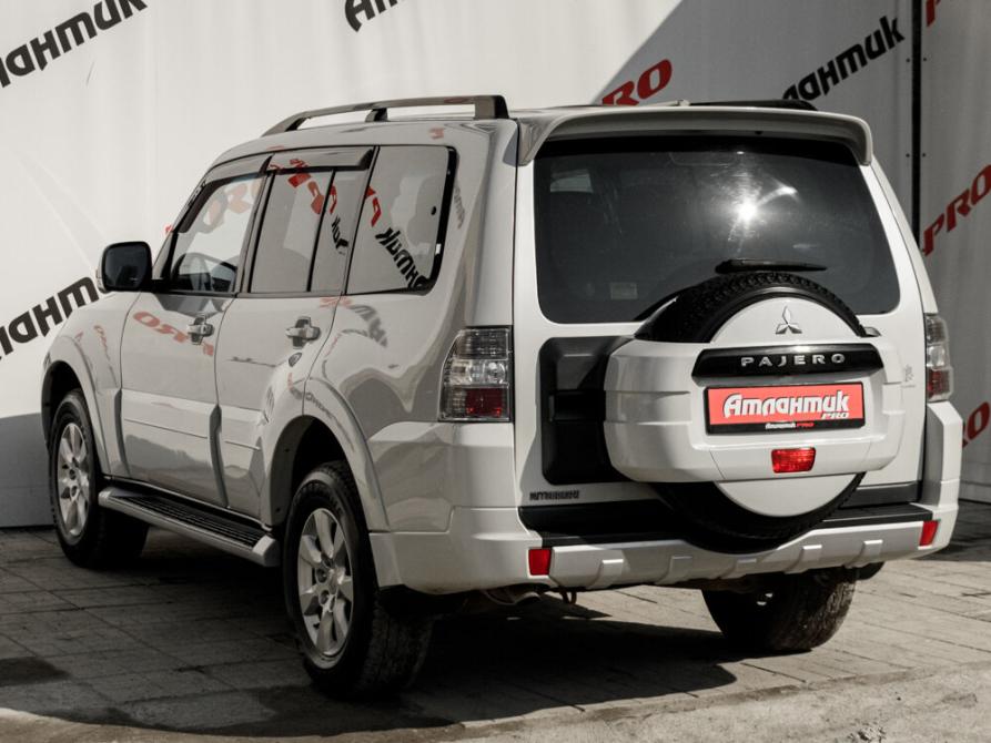 Mitsubishi Pajero IV Рестайлинг 1 Екатеринбург  - изображение 4