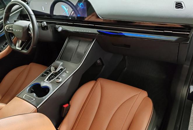 Omoda C5 I с пробегом 2022 года, цена 1 740 000 рублей, 32712 км, внедорожник, Автокод Объявления