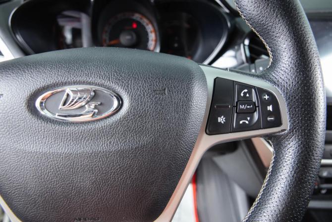 Lada (ВАЗ) Vesta I с пробегом 2020 года, цена 1 379 000 рублей, 119900 км, универсал, Автокод Объявления