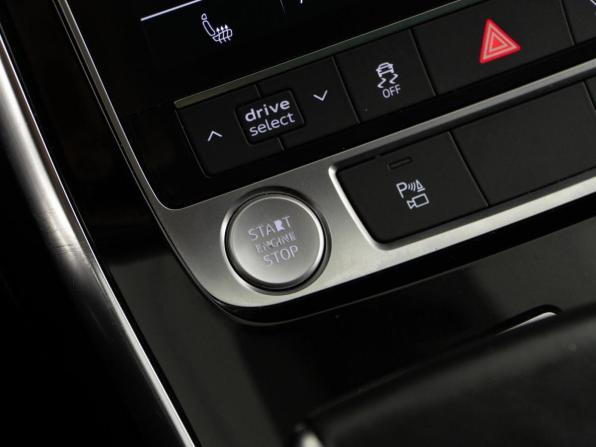 Audi Q7 II (4M) Рестайлинг с пробегом 2019 года, цена 5 249 046 рублей, 149321 км, внедорожник, Автокод Объявления