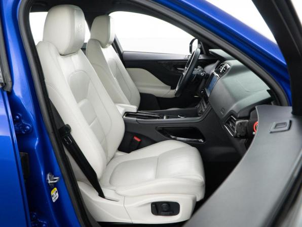 Jaguar F-Pace I с пробегом 2016 года, цена 2 497 055 рублей, 87273 км, внедорожник, Автокод Объявления