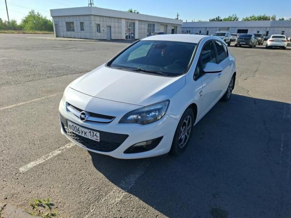 Opel Astra J Рестайлинг с пробегом 2013 года, цена 870 000 рублей, 113325 км, хэтчбек, Автокод Объявления