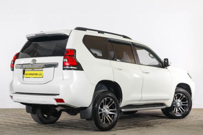 Toyota Land Cruiser Prado 150 Series Рестайлинг 1 с пробегом 2016 года, цена 4 119 000 рублей, 185000 км, внедорожник, Автокод Объявления
