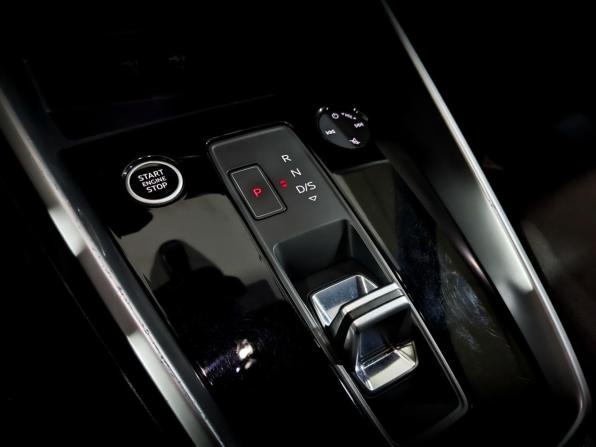 Audi A3 IV (8Y) с пробегом 2021 года, цена 2 785 000 рублей, 49352 км, седан, Автокод Объявления