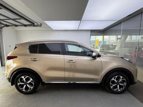 Kia Sportage IV Рестайлинг с пробегом 2018 года, цена 2 120 000 рублей, 160000 км, внедорожник, Автокод Объявления