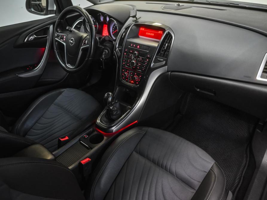 Opel Astra J Рестайлинг Челябинск  - изображение 27