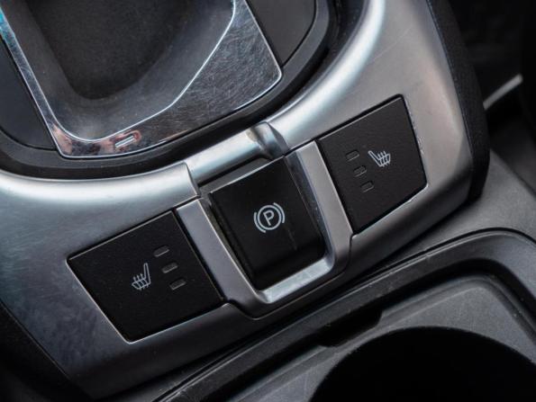 Opel Antara I Рестайлинг с пробегом 2014 года, цена 999 000 рублей, 239360 км, внедорожник, Автокод Объявления