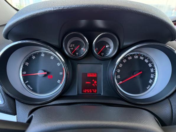 Opel Mokka I с пробегом 2014 года, цена 1 099 000 рублей, 125572 км, внедорожник, Автокод Объявления