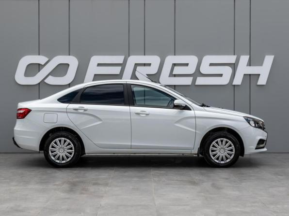 Lada (ВАЗ) Vesta I с пробегом 2021 года, цена 1 120 000 рублей, 82100 км, седан, Автокод Объявления