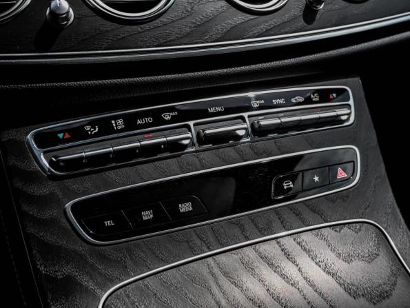 Mercedes-Benz E-Класс V (W213 S213 C238) Рестайлинг с пробегом 2021 года, цена 5 779 000 рублей, 78467 км, седан, Автокод Объявления