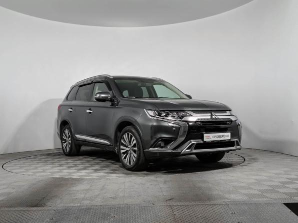 Mitsubishi Outlander III Рестайлинг 3 с пробегом 2018 года, цена 1 840 000 рублей, 173264 км, внедорожник, Автокод Объявления