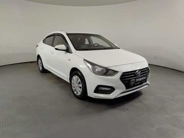 Hyundai Solaris II с пробегом 2019 года, цена 1 050 000 рублей, 171213 км, седан, Автокод Объявления