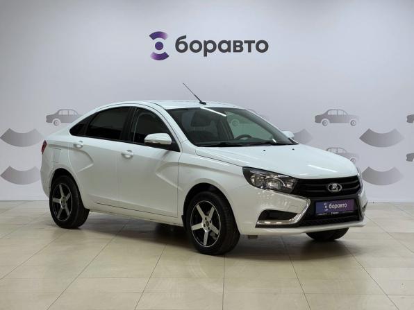 Lada (ВАЗ) Vesta I с пробегом 2017 года, цена 889 000 рублей, 76410 км, седан, Автокод Объявления