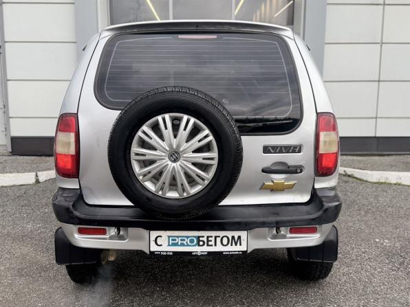 Chevrolet Niva I с пробегом 2005 года, цена 260 000 рублей, 68043 км, внедорожник, Автокод Объявления