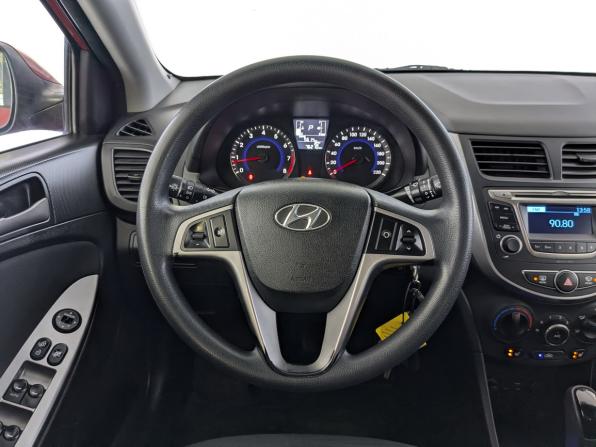 Hyundai Solaris I Рестайлинг с пробегом 2016 года, цена 1 295 000 рублей, 76207 км, седан, Автокод Объявления