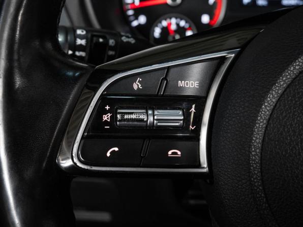 Kia Optima IV Рестайлинг с пробегом 2019 года, цена 1 680 000 рублей, 70725 км, седан, Автокод Объявления
