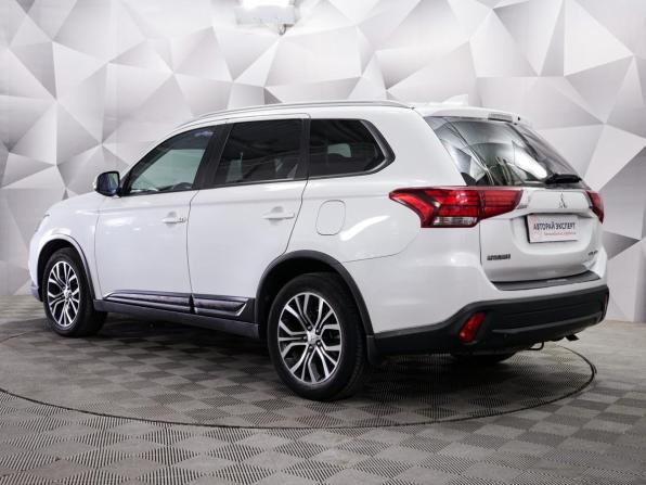 Mitsubishi Outlander III Рестайлинг 2 с пробегом 2017 года, цена 2 300 000 рублей, 67400 км, внедорожник, Автокод Объявления