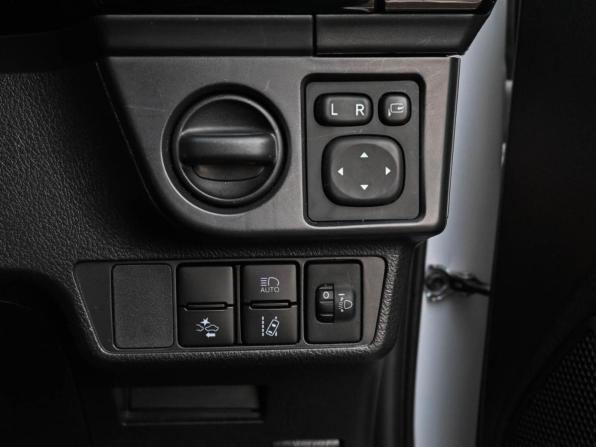 Toyota Corolla XI (E160 E170) Рестайлинг 2 с пробегом 2019 года, цена 1 949 000 рублей, 41340 км, универсал, Автокод Объявления