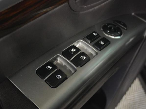 Hyundai Santa Fe II Рестайлинг с пробегом 2011 года, цена 1 100 000 рублей, 309126 км, внедорожник, Автокод Объявления
