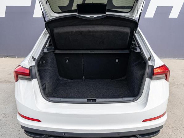 Skoda Rapid II с пробегом 2021 года, цена 1 270 000 рублей, 105176 км, лифтбек, Автокод Объявления