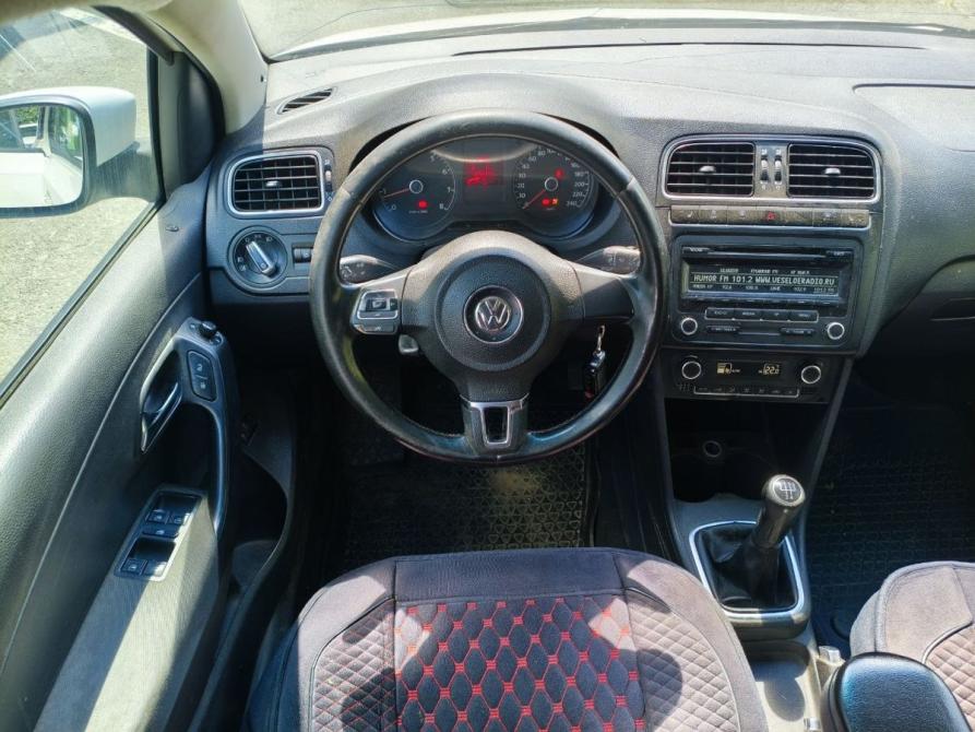 Volkswagen Polo V Челябинск  - изображение 9