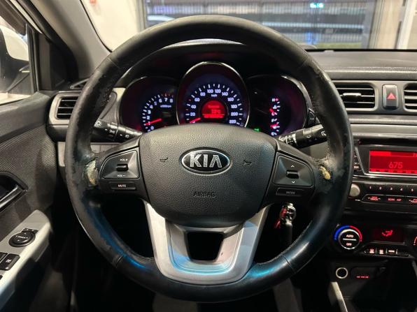 Kia Rio III с пробегом 2013 года, цена 800 000 рублей, 183865 км, хэтчбек, Автокод Объявления