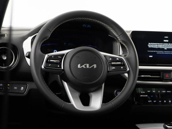 Kia K3 II (China Market) Рестайлинг с пробегом 2025 года, цена 2 677 077 рублей, 31 км, седан, Автокод Объявления