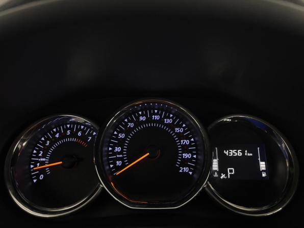 Renault Logan II Рестайлинг с пробегом 2022 года, цена 1 390 000 рублей, 43555 км, седан, Автокод Объявления