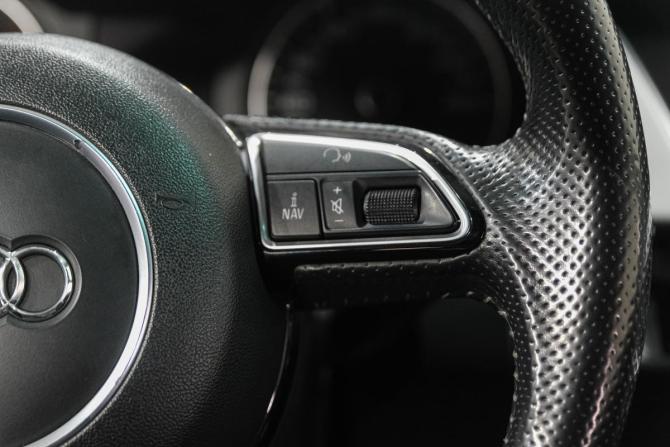 Audi A4 IV (B8) Рестайлинг с пробегом 2015 года, цена 1 499 000 рублей, 185000 км, седан, Автокод Объявления